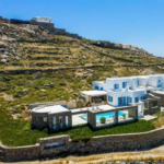4 Bedrooms Villa in Mykonos – Greece